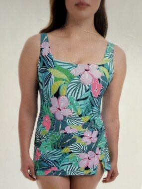 Beyond Control Women’s Floral One Piece Square Neck Swim Dress M/ XL